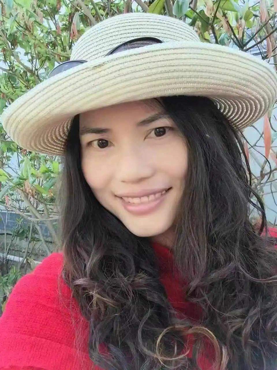 谢谢您来过！47岁女教师成为大体老师重回母校