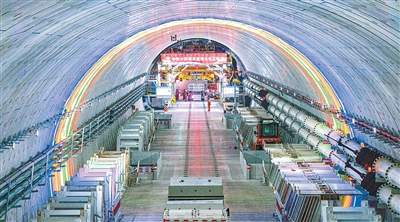 难度堪比豆腐上打孔！国产盾构机“江海号”完成5316米掘进任务