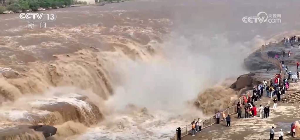 金秋十月山河锦绣 神州大地展现万千气象