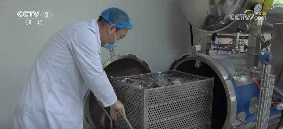 国潮风劲吹赋能“端午经济” 传统民俗激活消费新引擎