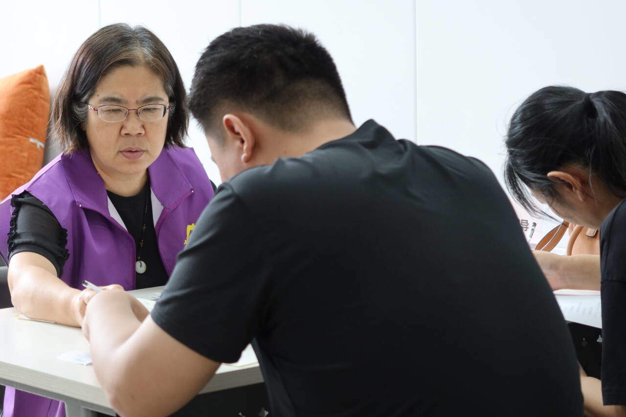 融媒·画像丨神奇“一小时”，化干戈为玉帛——破镜重圆处