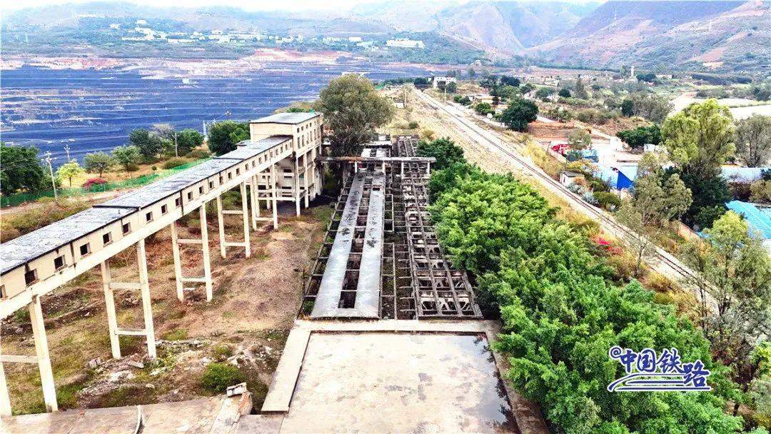 龙年大吉!“龙”字号车站送上祝福