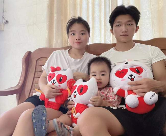 在爱聊App解锁缘分：从异地相遇说到三餐四季
