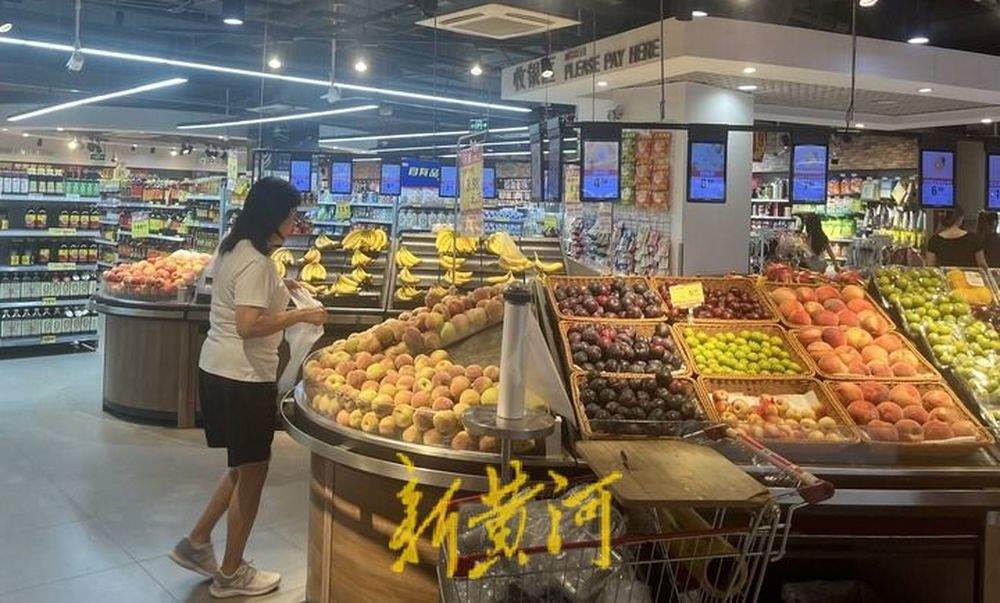 济南超市细分战：品牌各抢 “专属客”，谁能拿捏两代人？