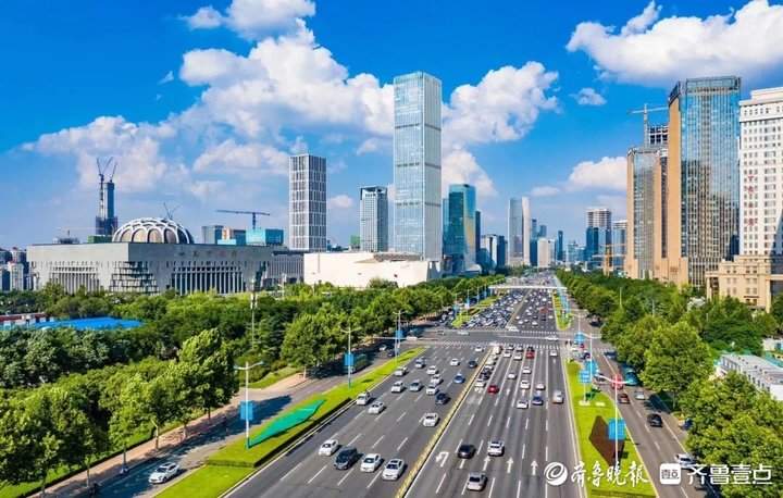 泉城商业年末盘点：新朋友频现，品牌首店成流量新引擎