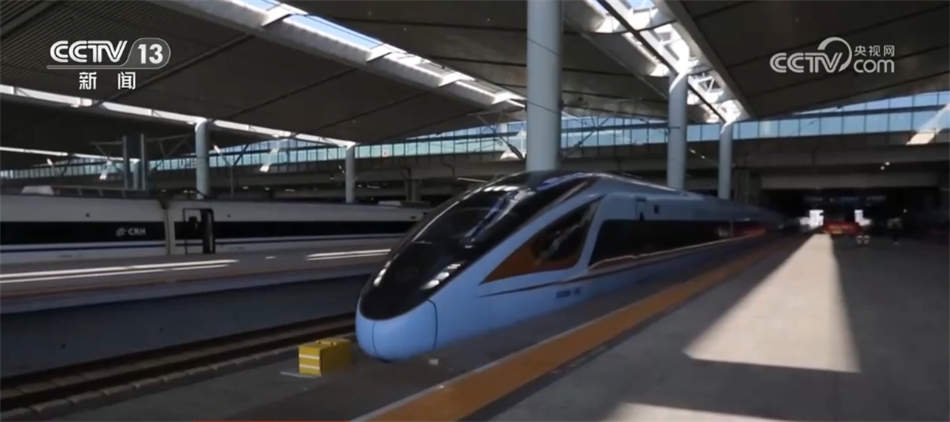 串点成线、跨境交流、方便快捷 多条铁路线路为春运“增光添彩”