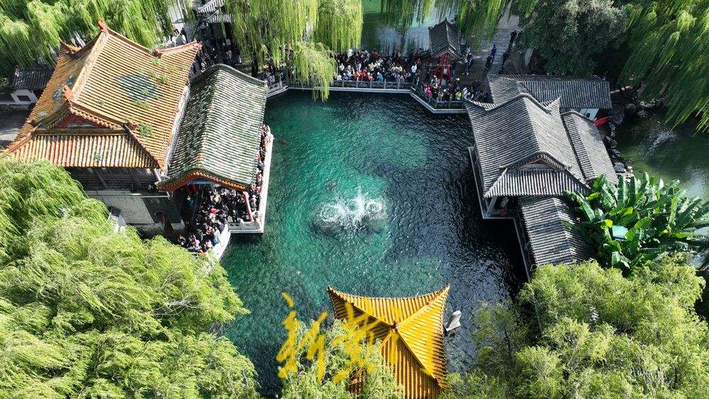 济南趵突泉地下水位达30.22米，“水涌若轮”胜景持续发力