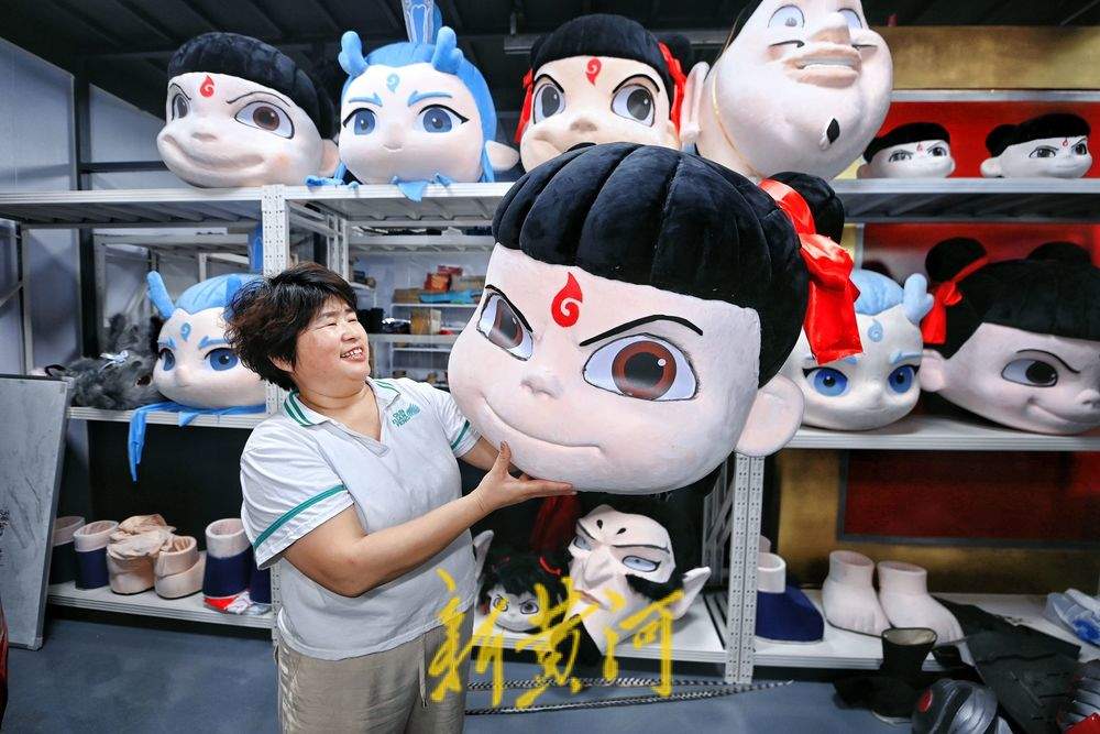 济南黄河岸边农田里生出“机甲梦”