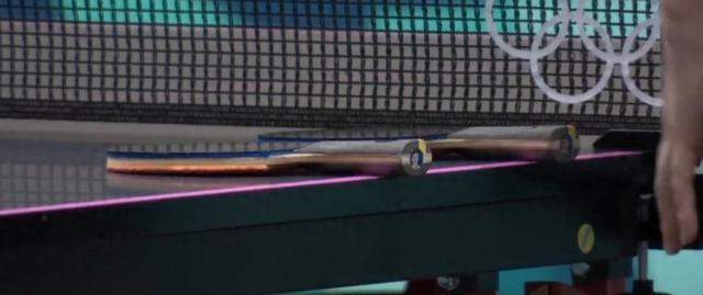 王楚钦拿出两副球拍交替练习 向奥运五连冠发起冲击