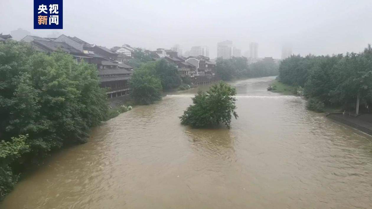 重庆多地暴雨最大日降雨量94毫米 17条中小河流涨水1至4米