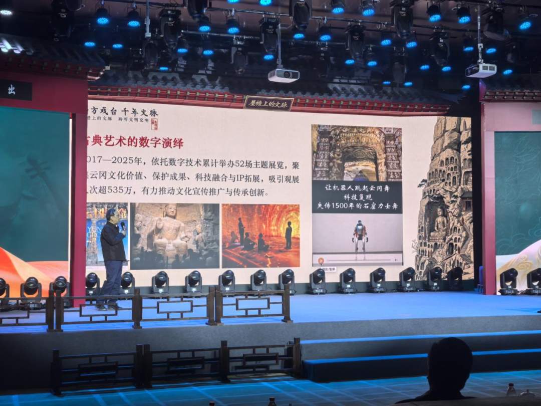 何以中国·屋檐上的文脉｜一方戏台，为何“有戏”近千年