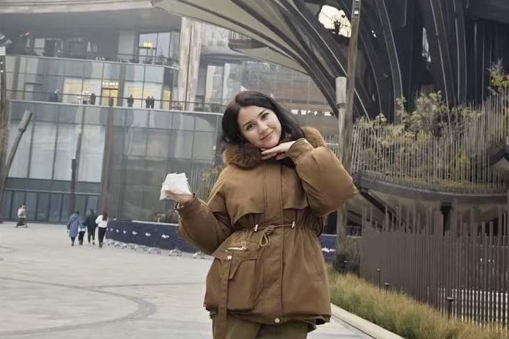 “洋学生”中国说｜塔吉克斯坦留学生关注两会：我看到中国乡村振兴的无限可能