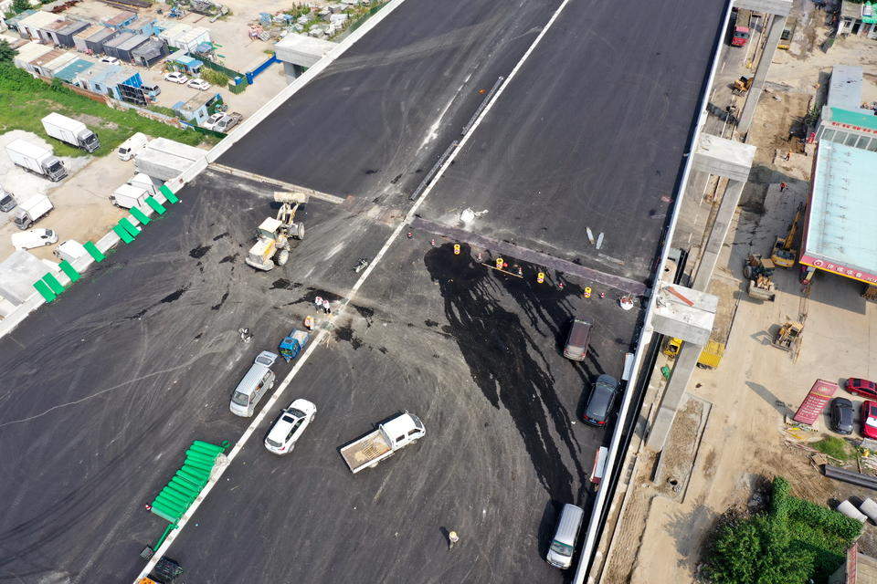 济南黄河大桥复线桥进入收尾冲刺阶段，年底具备通车条件