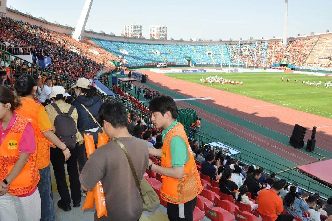 当“五一”遇“五四”，泉城青年志愿者以志愿践初心，用服务暖全城