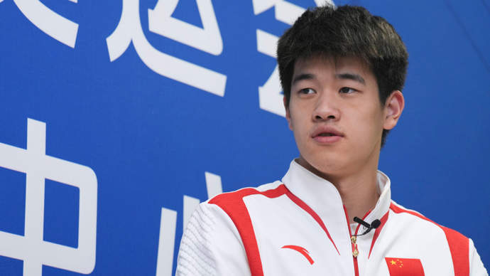 超淡定 潘展乐说这段采访先别播 网友：世界看到你的实力