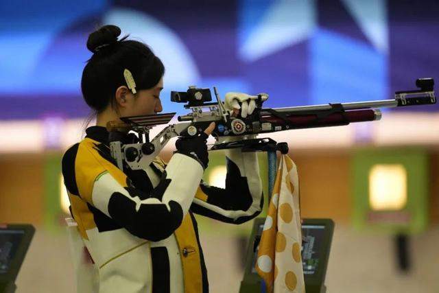 超可爱!黄雨婷解释“阿条本条”名字由来 这样的朋友可以给我来一打 