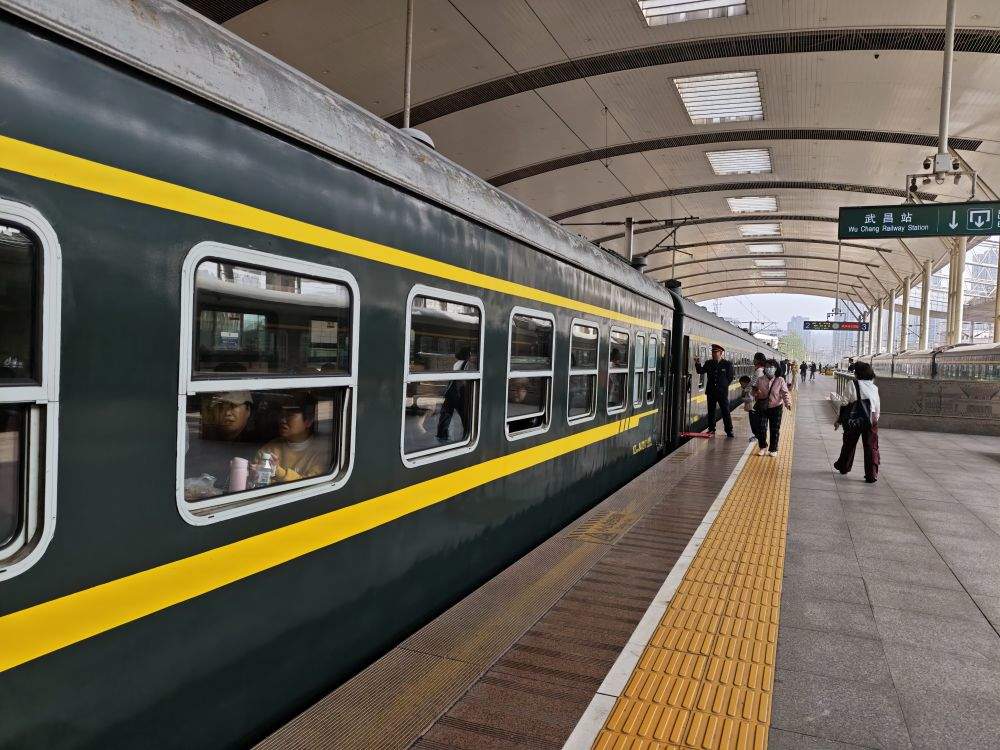 春日经济新图景 坐趟开往春天的“时光机”