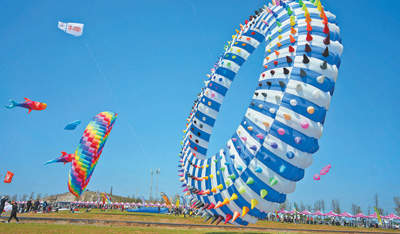 天上的风筝拉动地上的消费 潍坊风筝及相关产业年产值超20亿元