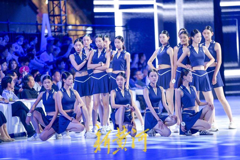 山东省十佳职业模特大赛济南举行 06后学子展青春风采