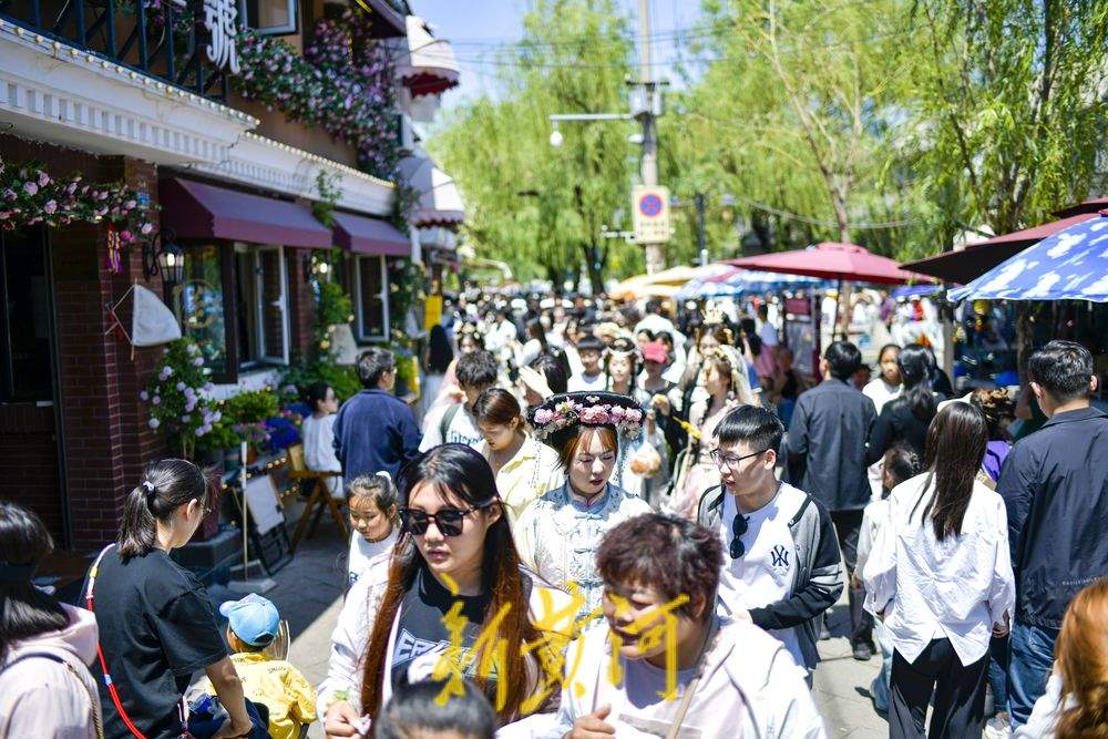 一年四季 泉在济南｜济南老城游持续升温，静谧老街客流堪比春运