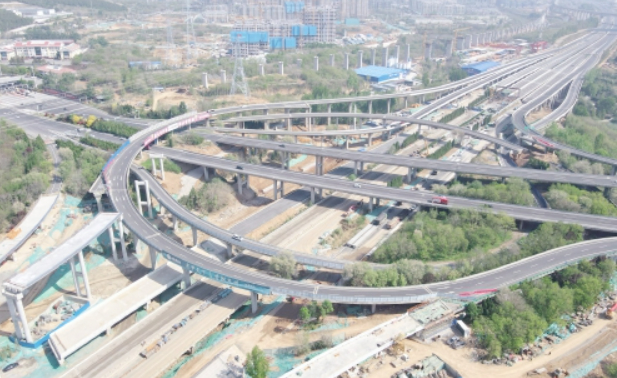 济南绕城高速港沟立交“扩容”