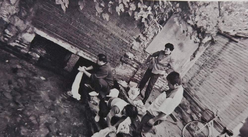 起凤桥边洗过衣捉过蟹，她把日子住进了网名里