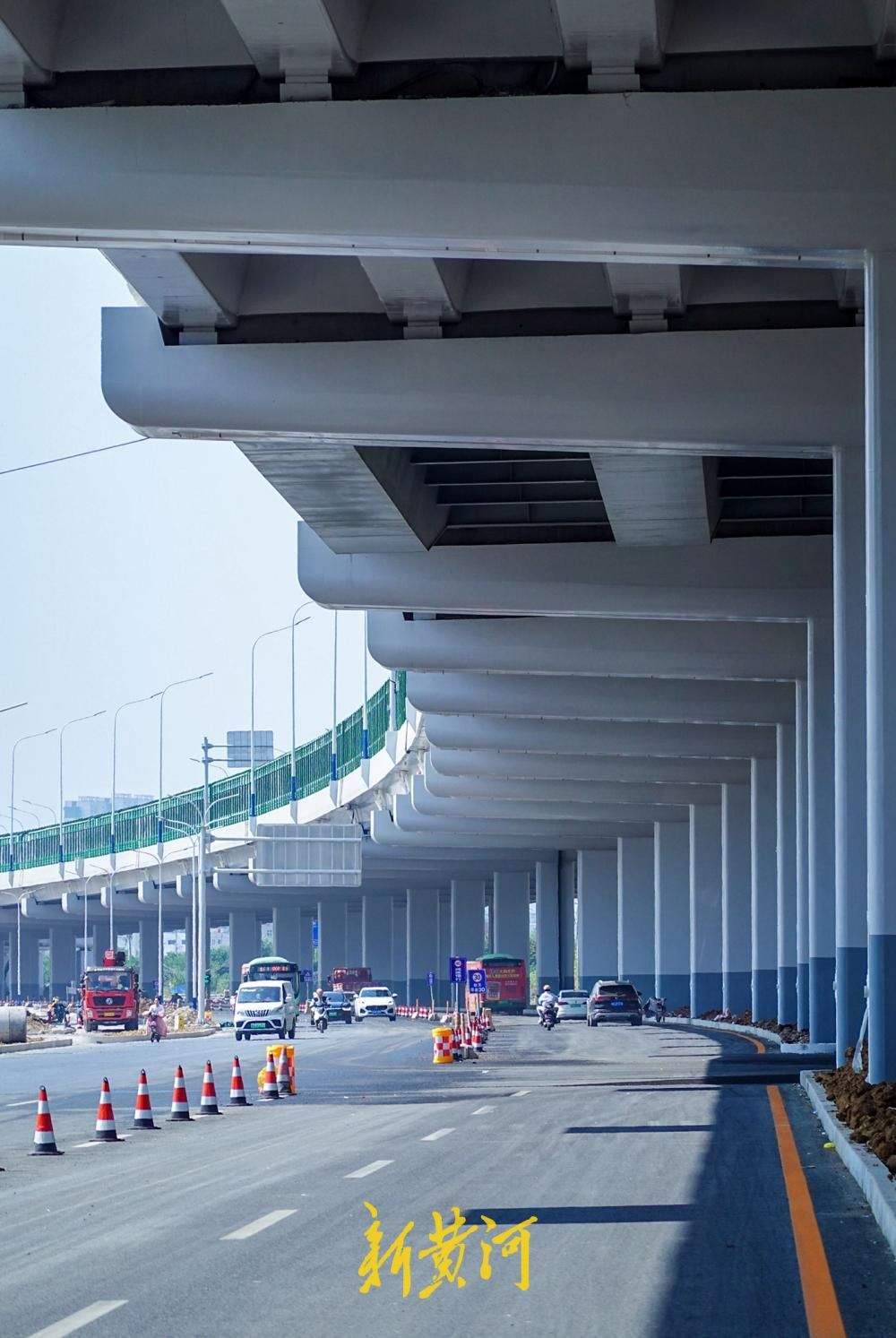 桥下路面加速恢复，济南工业北路快速路通行与施工同步推进