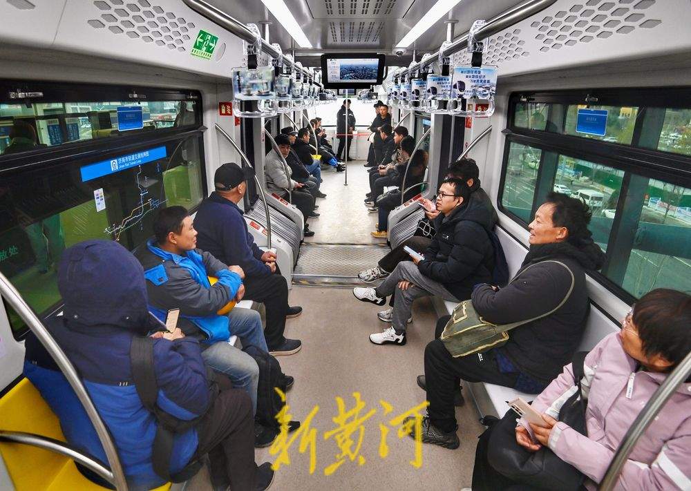 详解济南云巴的“长、快、好”：30.55公里32座车站、610天建成、保护城市绿化