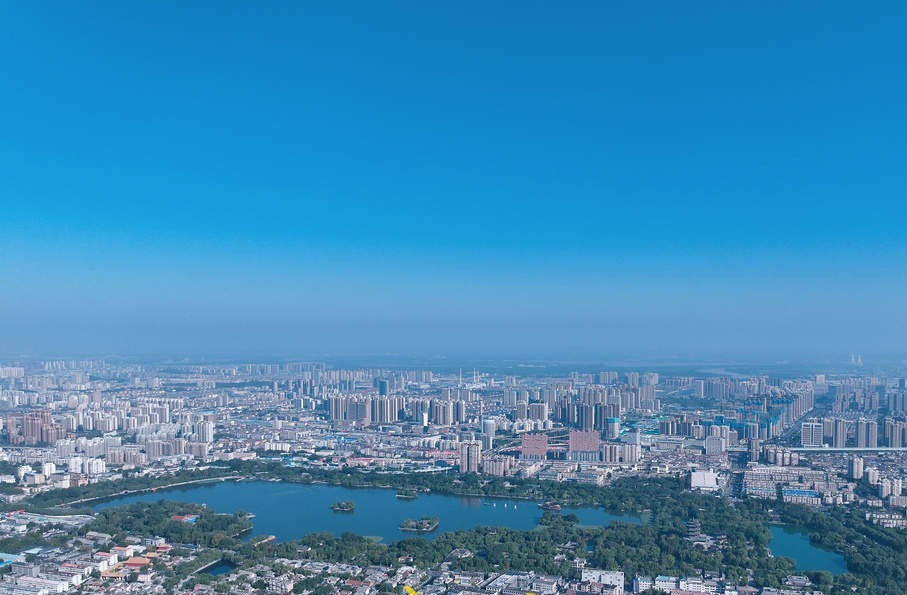 碧空如洗美如画！泉城的秋天颜值在线