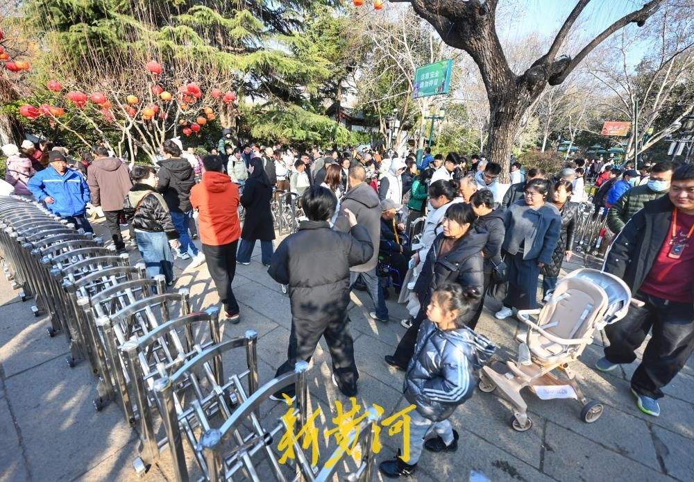 “泉”在济南过大年｜新春佳节，趵突泉公园客流旺