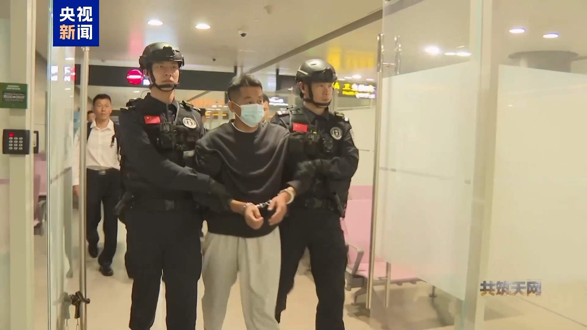 曾经的“江湖哥”锒铛入狱 妙瓦底赌诈头目佘智江引渡回国全记录