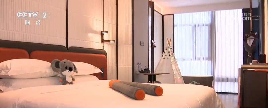 4月29日4时10分,我国在文昌航天发射场使用长征五号乙运载火箭/远征二号上面级,成功将卫星互联网低轨03组卫星发射升空,卫星顺利进入预定轨道,发射任务获得圆满成功。