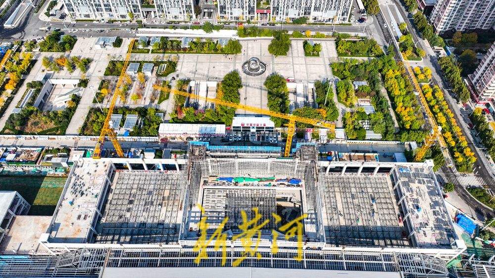 济南火车站北站房呈现雏形，新建站台与“老站”连通 