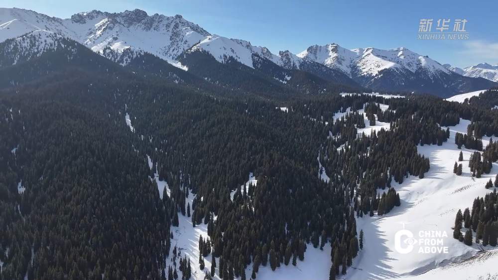 瞰中国·冰雪冬韵｜新疆昌吉：雪落天山入画来