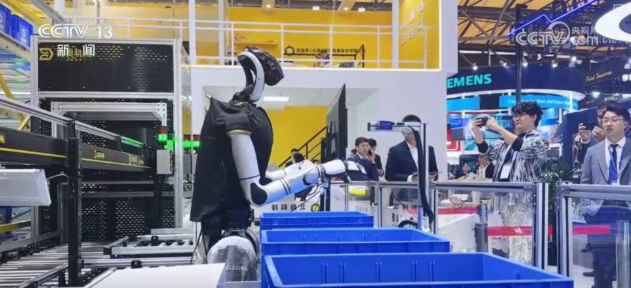 人形机器人应用场景遍地开花 催生消费新业态