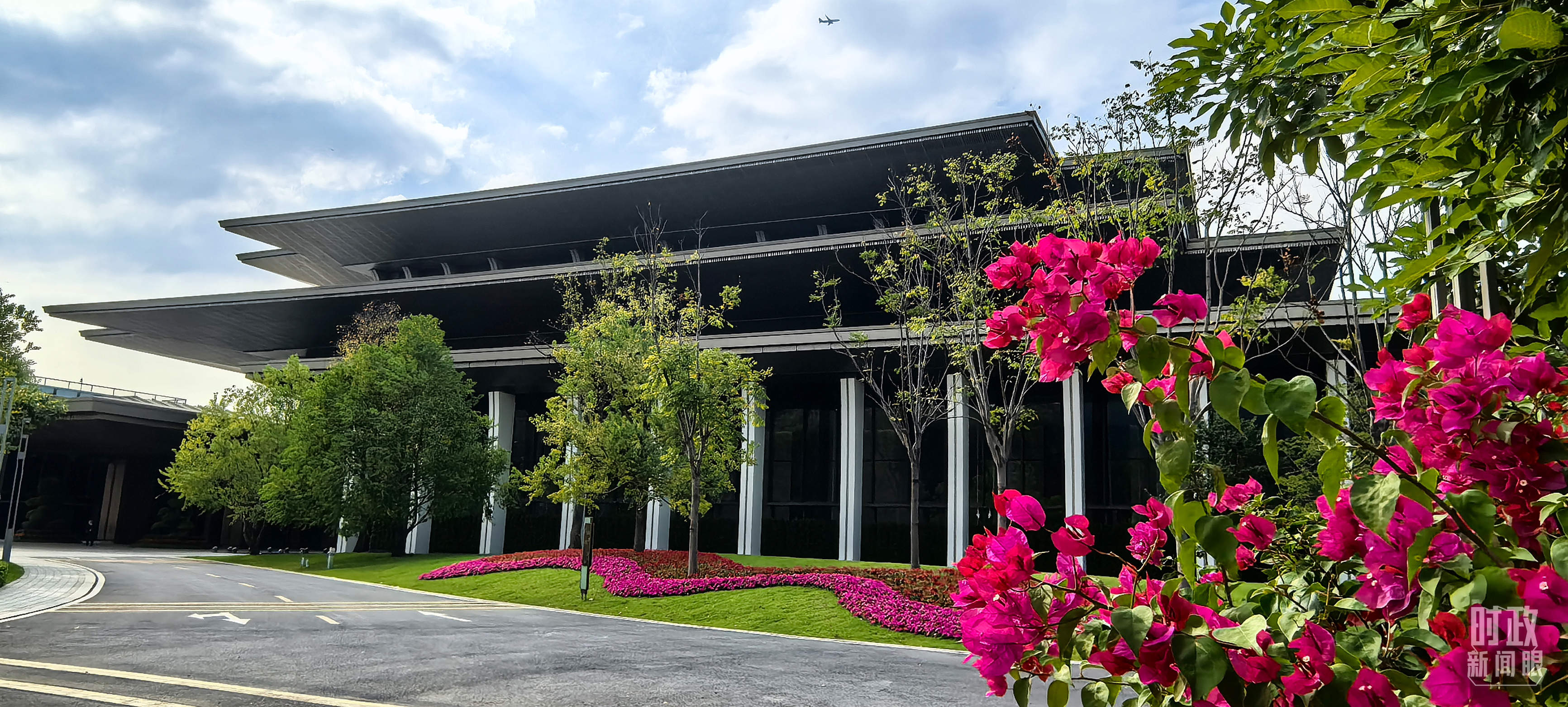 时政新闻眼丨第十五届全运会开幕日,习近平出席多场活动蕴含哪些深意