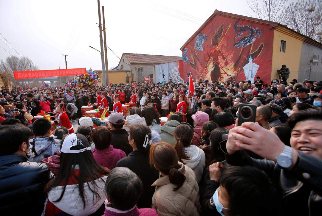 一幅画带火一个村！淄博沈家村迎来最热闹的春天