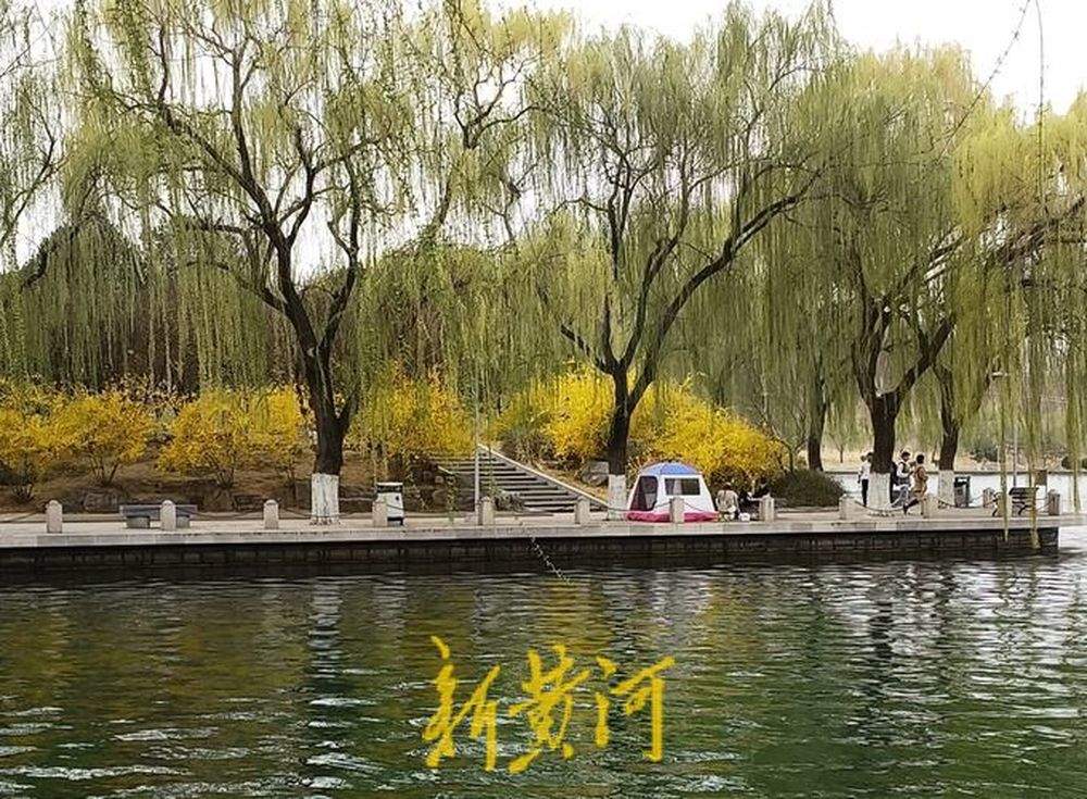 门店客流相比去年增长一倍 春风吹“热”运动装备消费