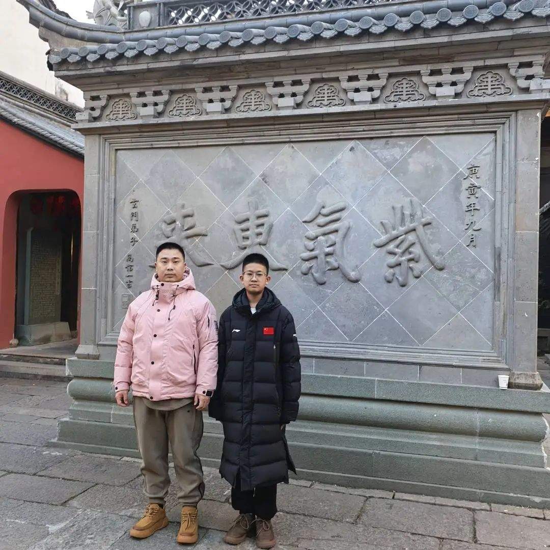 救人消防员吸入毒气智力降至3岁!他有了新消息