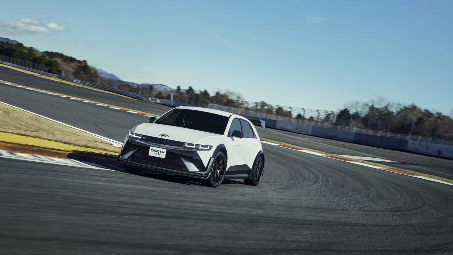 “新时代 共享未来”现代汽车八赴“进博之约”