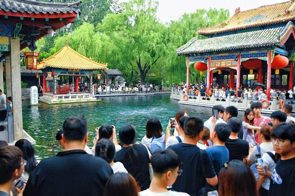 端午假期第二天，济南30家重点监测景区接待游客60.61万人次