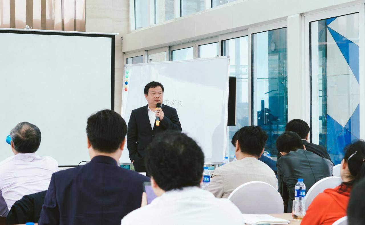 在线学习之后，谢亚谈教育服务回归线下场景