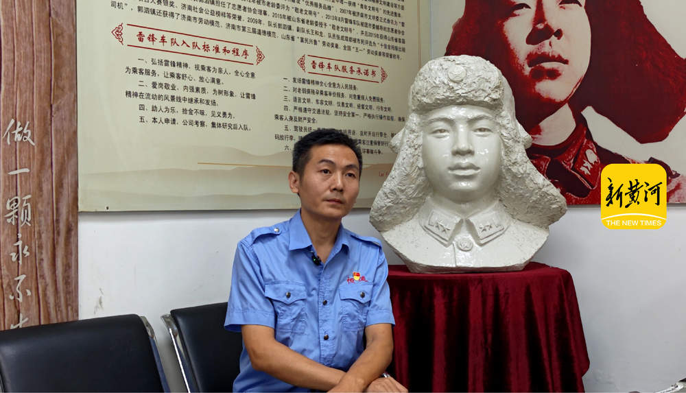 听泉城摆渡人讲述深夜未打烊的故事 公交司机、出租车夫妻、代驾小哥用车灯与脚步点亮城市归途