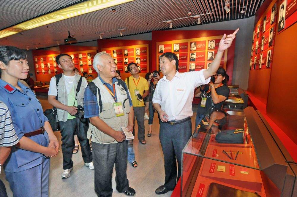 永远不要忘记老区，永远不要忘记老区人民