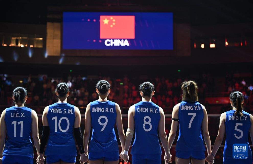 中国女排再次完胜伊朗队 晋级亚锦赛决赛