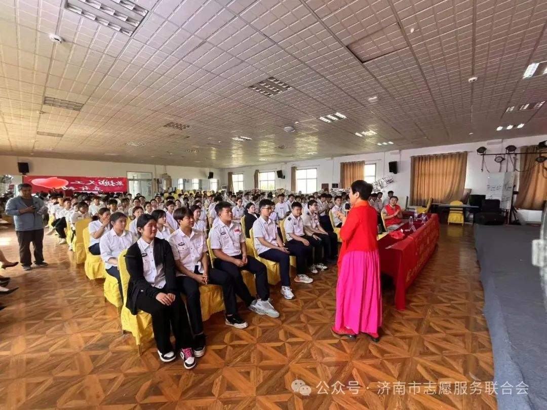 泉城义工20周年志愿服务宣讲高校行第七站：走进山东艺术设计职业学院