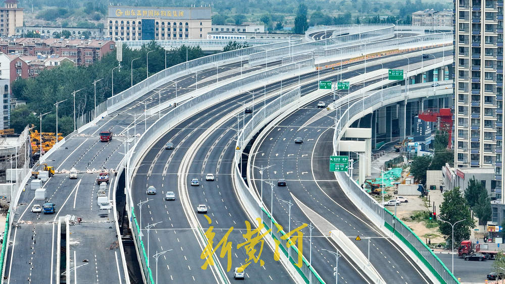 济南黄河公路大桥扩建工程 左集散道桥实现主体桥梁贯通