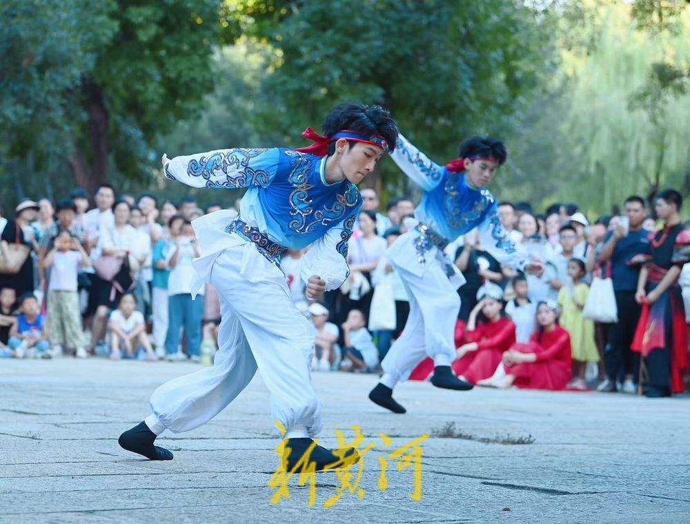 “超燃”国风快闪，与泉水叮咚交响