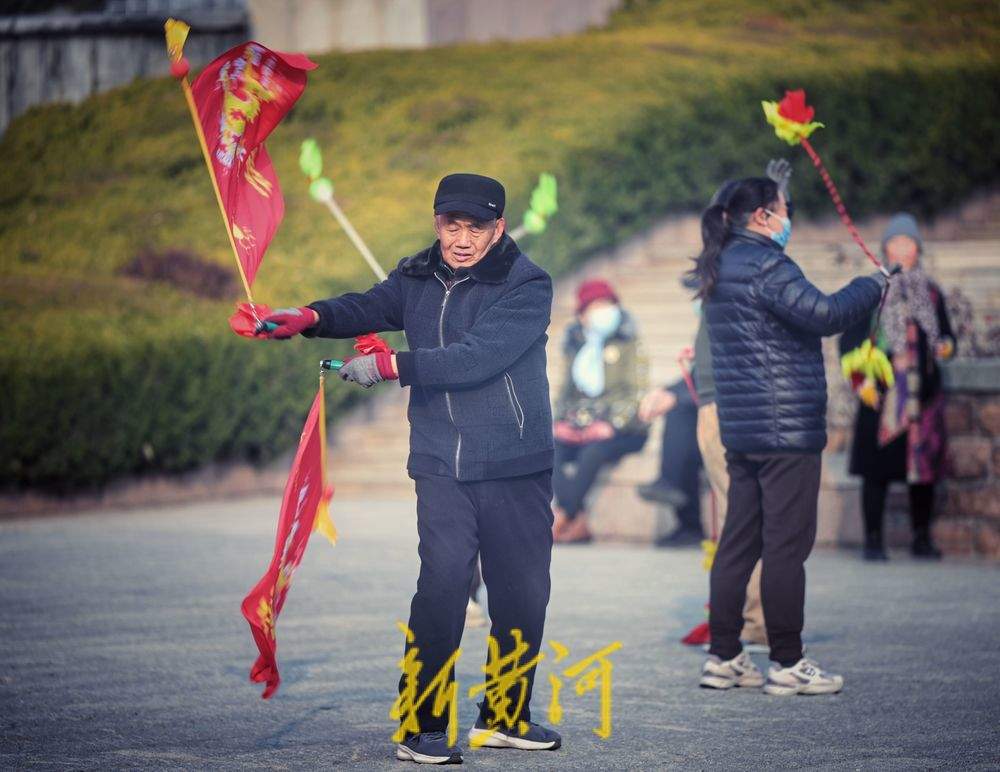 “小寒时处二三九”，寒冷也挡不住老人们健身的热情