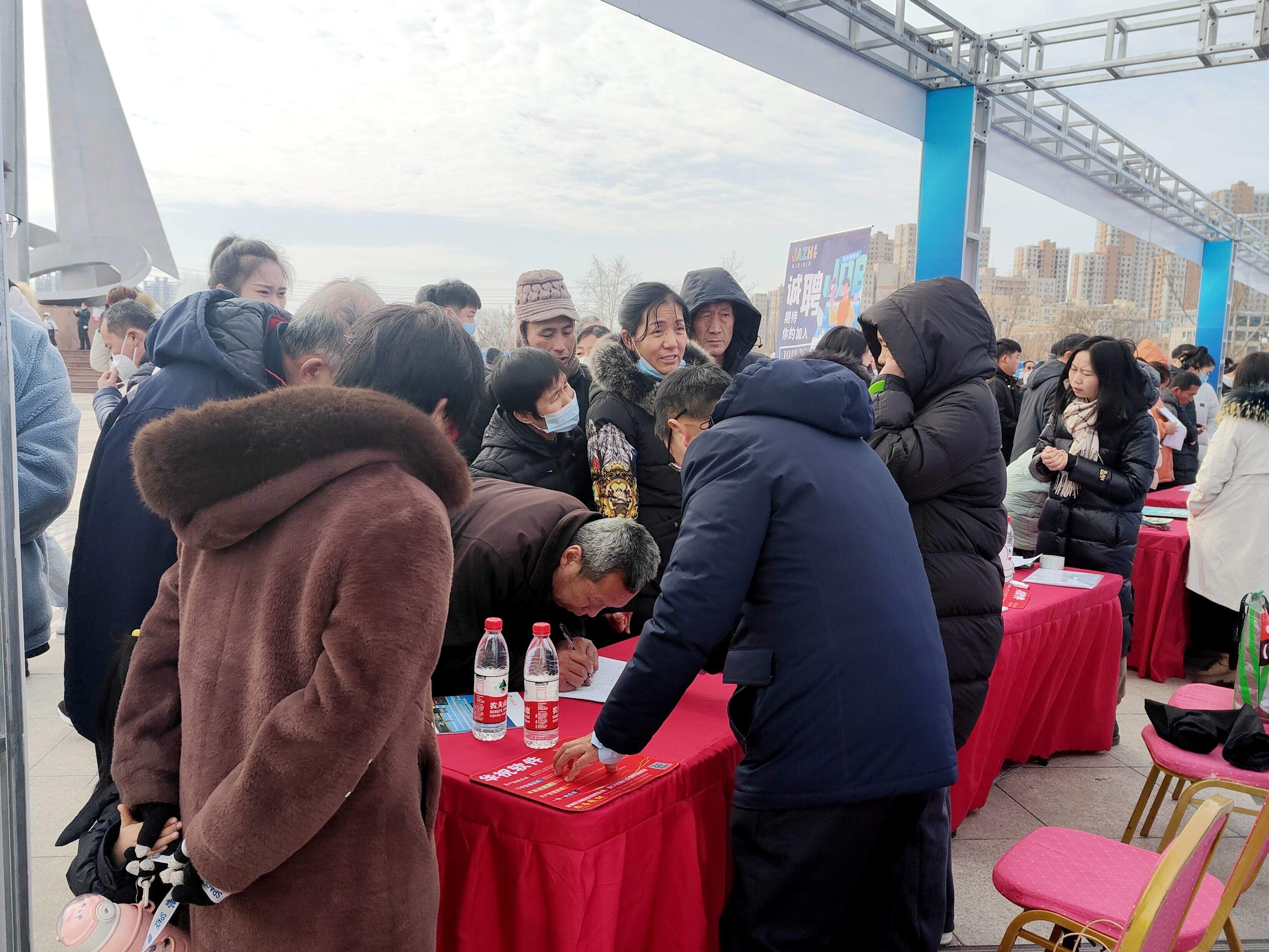 这波春风“职”达家门！济南市第二十届“春风行动”推进活动暨“才聚济阳”专场招聘会举办